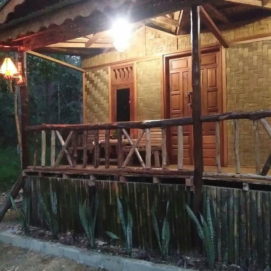 Landak River Guest House Only Trekking With Us Букит Лаванг Екстериор снимка