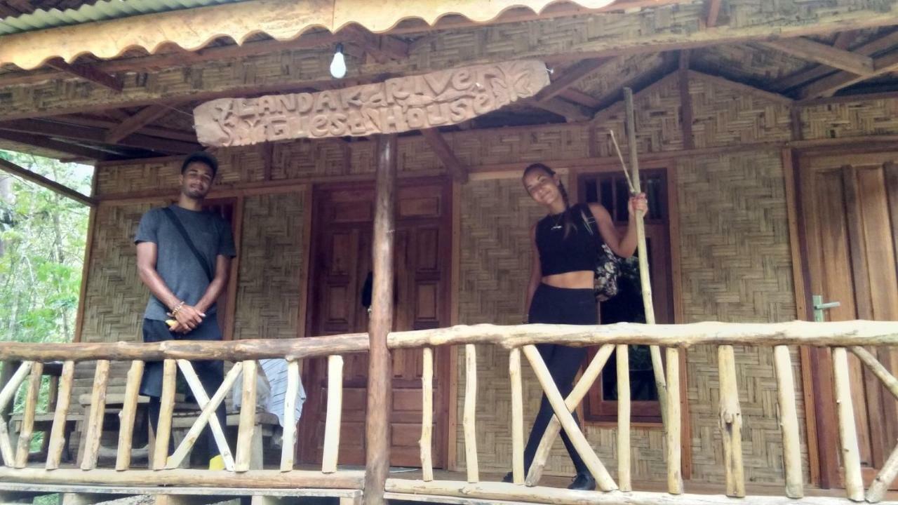 Landak River Guest House Only Trekking With Us Букит Лаванг Екстериор снимка