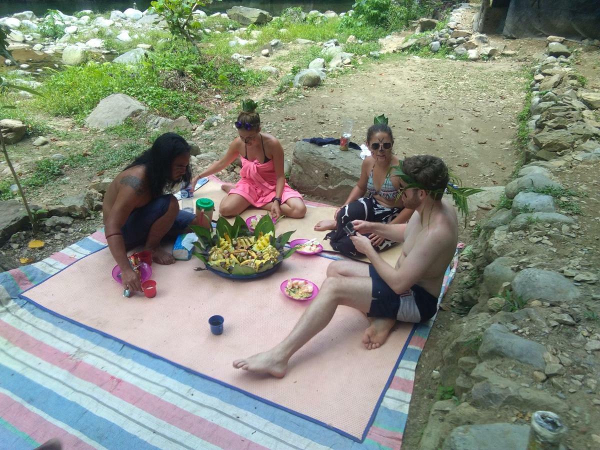 Landak River Guest House Only Trekking With Us Букит Лаванг Екстериор снимка